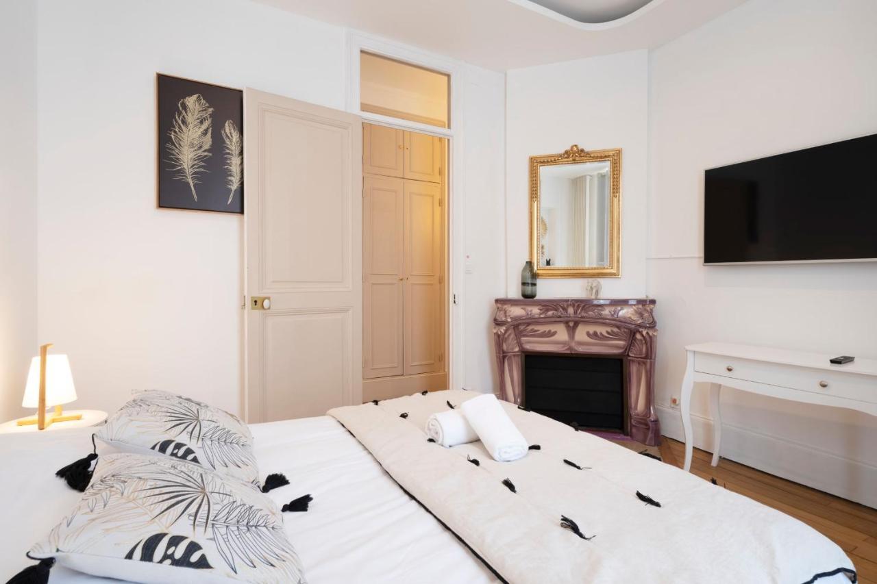 Luxe Poincare Apartment Нанси Екстериор снимка
